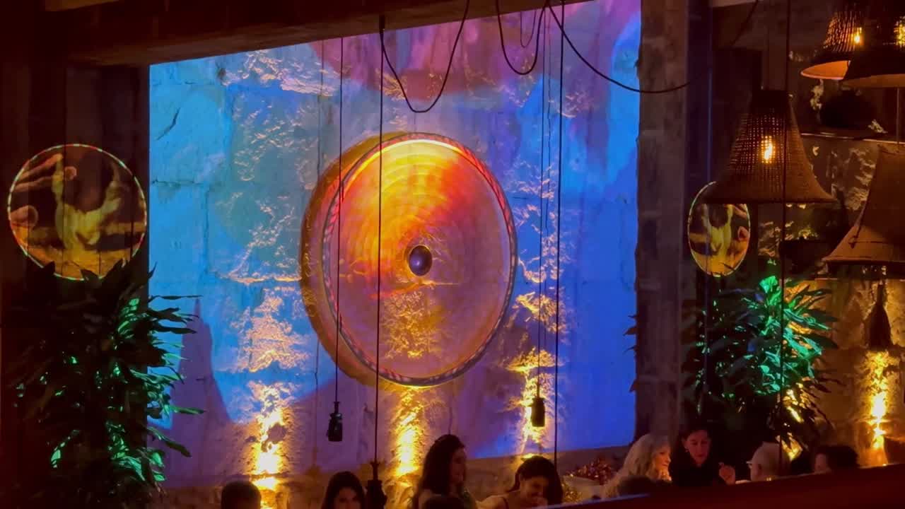 Golden Resonance — Site-specific artwork
